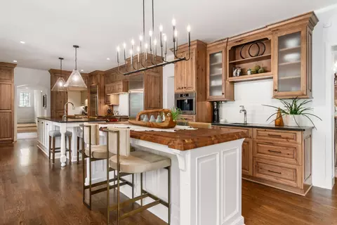 Kitchen - 193 Stanbery Ave, Bexley, OH 43209 photo 8 of 13