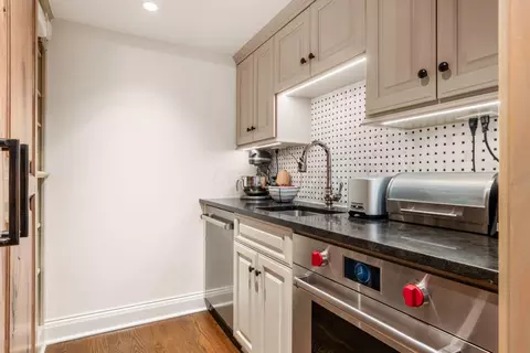 Kitchen - 193 Stanbery Ave, Bexley, OH 43209 photo 13 of 13