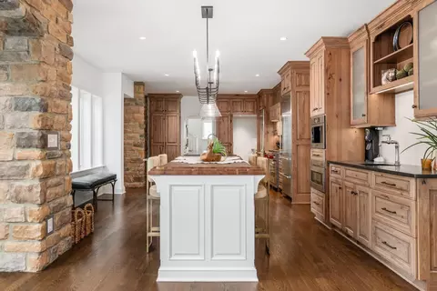 Kitchen - 193 Stanbery Ave, Bexley, OH 43209 photo 11 of 13