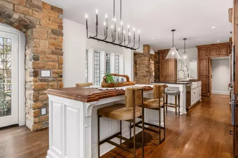 Kitchen - 193 Stanbery Ave, Bexley, OH 43209 photo 6 of 13