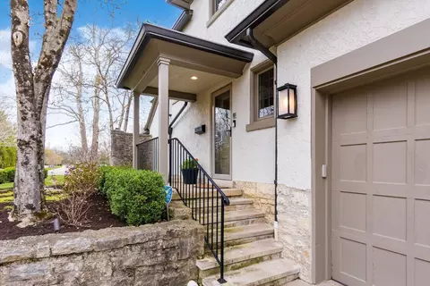 Exterior - 193 Stanbery Ave, Bexley, OH 43209 photo 28 of 33