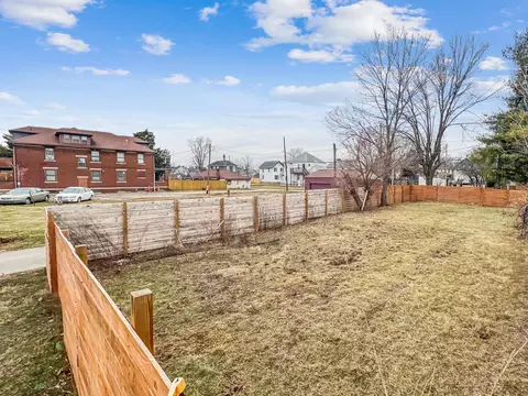 296 E Innis Ave, Columbus, OH 43207