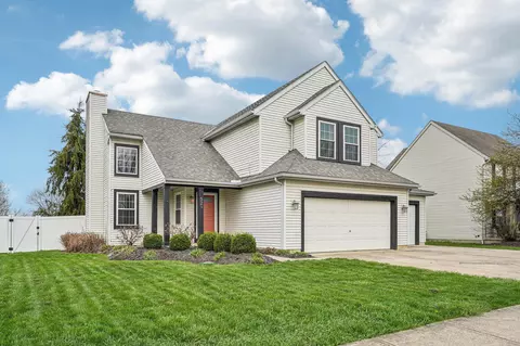 521 Long St, Ashville, OH 43103