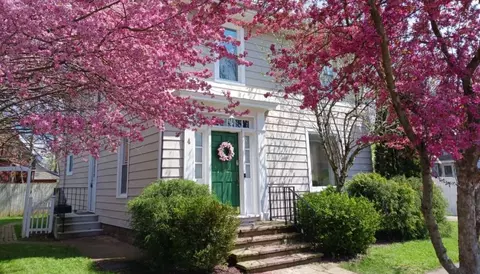 4 S Clinton St, Mount Vernon, OH 43050