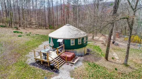 26702 E Fork Rd, Laurelville, OH 43135