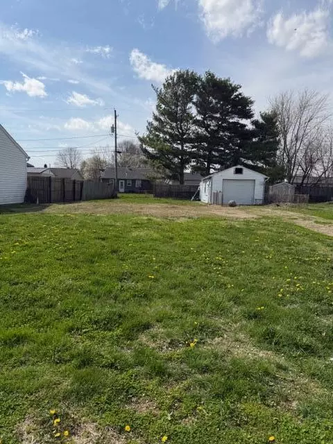 375 Eva Dr, Circleville, OH 43113 photo 2