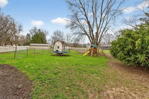 Exterior - 507 Susan Cir, Marion, OH 43302 photo 8 of 19