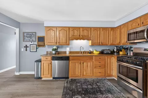 Kitchen - 507 Susan Cir, Marion, OH 43302 photo 2 of 3