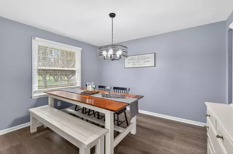 Dining - 507 Susan Cir, Marion, OH 43302 photo 2 of 2
