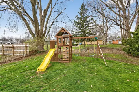 Exterior - 507 Susan Cir, Marion, OH 43302 photo 10 of 19