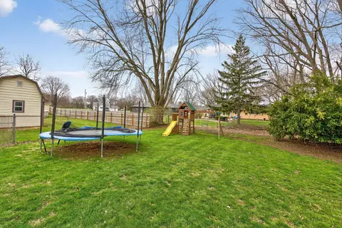 Exterior - 507 Susan Cir, Marion, OH 43302 photo 9 of 19