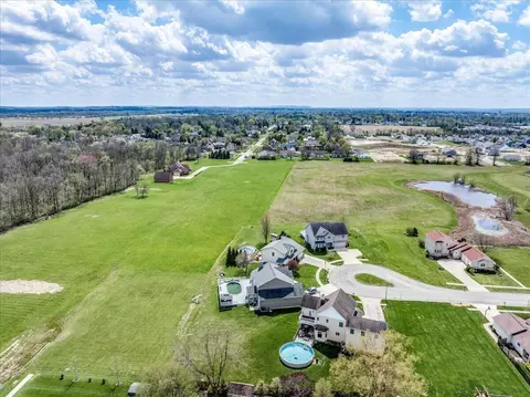 View/Area - 549 Chatham Ct, Circleville, OH 43113 photo 12 of 15