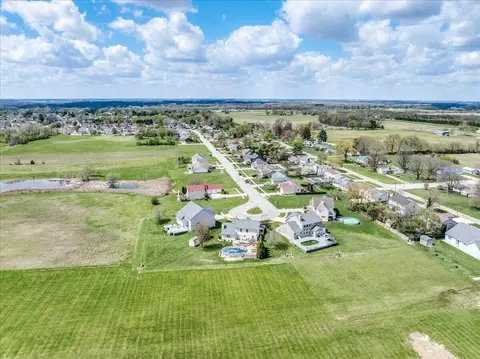 View/Area - 549 Chatham Ct, Circleville, OH 43113 photo 10 of 15