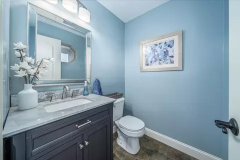 Bath - 549 Chatham Ct, Circleville, OH 43113 photo 1 of 6