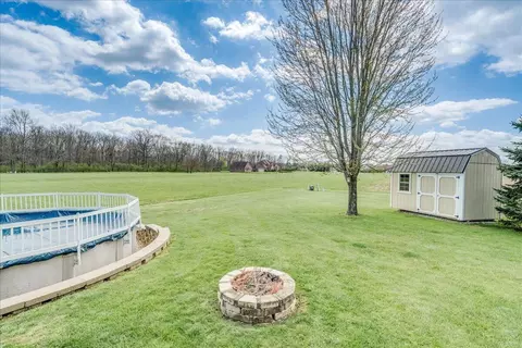 Exterior - 549 Chatham Ct, Circleville, OH 43113 photo 20 of 20