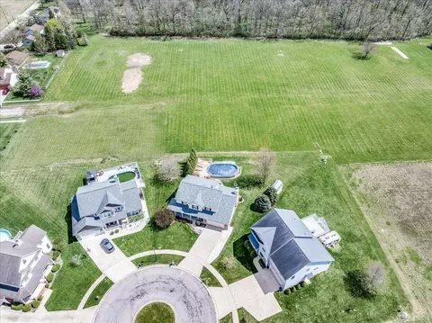 View/Area - 549 Chatham Ct, Circleville, OH 43113 photo 2 of 15