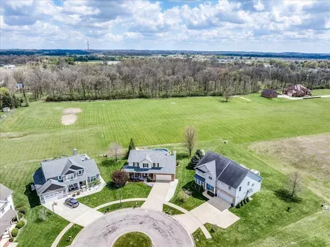 View/Area - 549 Chatham Ct, Circleville, OH 43113 photo 4 of 15