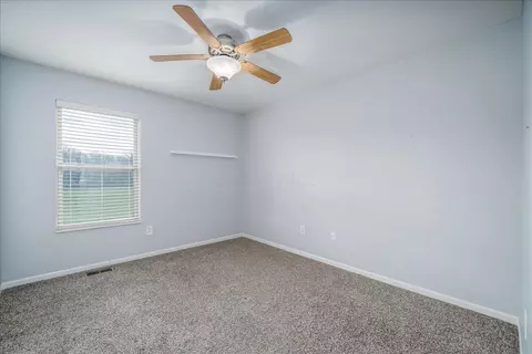 Bedroom - 549 Chatham Ct, Circleville, OH 43113 photo 3 of 7