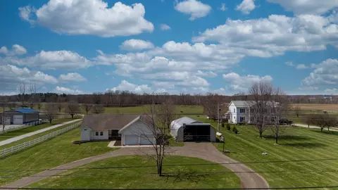 1687 Lake Drive Rd, Heath, OH 43056
