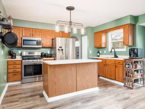Kitchen - 40 Tabilore Loop, Delaware, OH 43015 photo 2 of 5