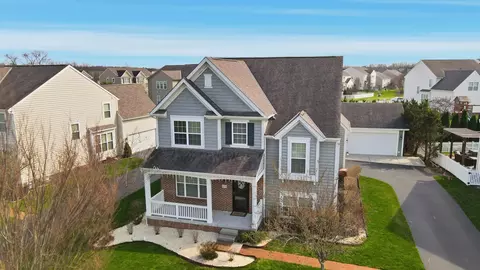 1373 Pinnacle Club Dr, Grove City, OH 43123
