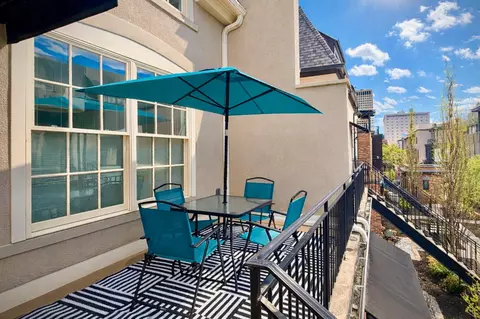 84 N 6th St #TH55, Columbus, OH 43215