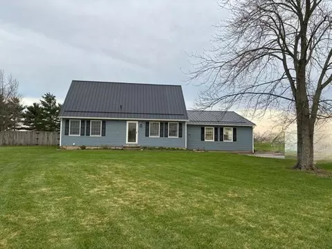 9295 Us Highway 22 E, Stoutsville, OH 43154