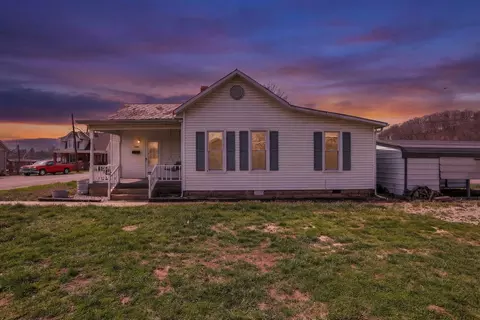 1080 Church St, Logan, OH 43138