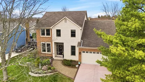 718 Westray Dr, Westerville, OH 43081