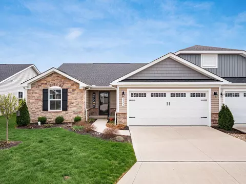 2393 Mcclouds Sq, Marysville, OH 43040