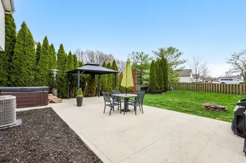Exterior - 157 Trail E, Pataskala, OH 43062 photo 10 of 13