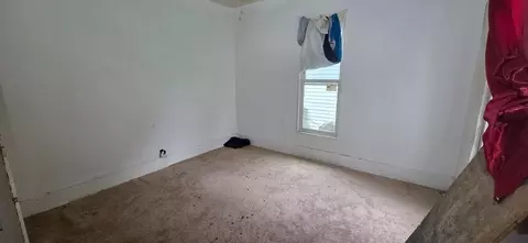 Bedroom - 824 E 2nd St, Lima, OH 45804 photo 2 of 3