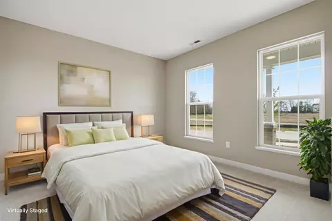 Bedroom - 4547 Corsican Loop E, Hilliard, OH 43026 photo 2 of 7