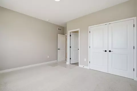 Bedroom - 4547 Corsican Loop E, Hilliard, OH 43026 photo 1 of 7