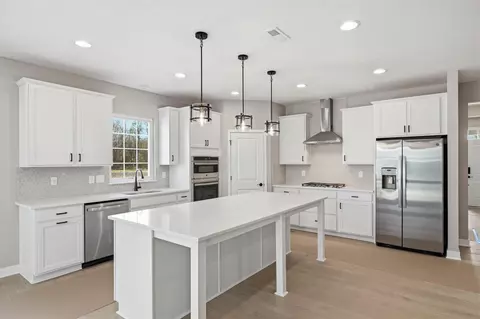 Kitchen - 4547 Corsican Loop E, Hilliard, OH 43026 photo 1 of 4