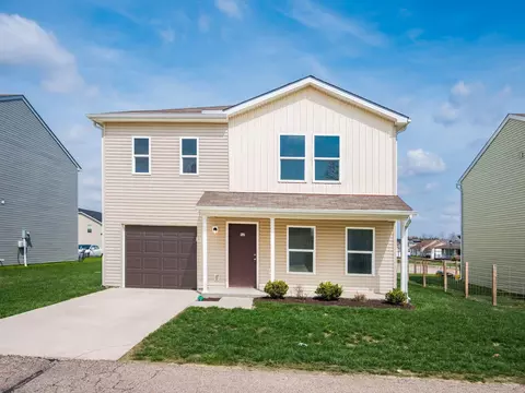 52 Genoa Cir, Commercial Point, OH 43116