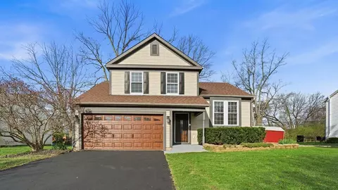 3821 Carriage Run Dr, Hilliard, OH 43026