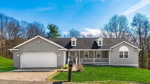 61266 Kent Ln, Cambridge, OH 43725