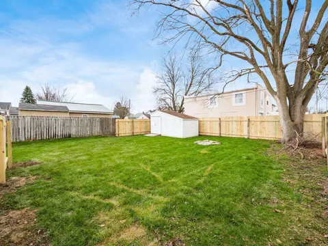 Exterior - 174 Barnhart St, Marion, OH 43302 photo 7 of 11