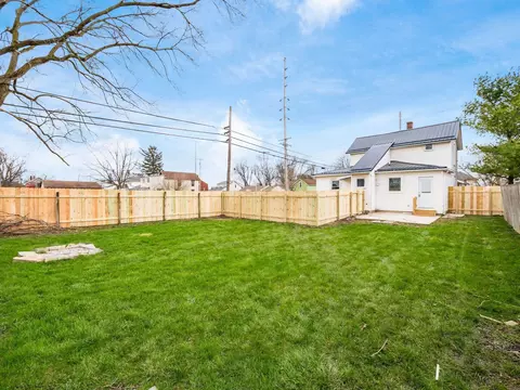 Exterior - 174 Barnhart St, Marion, OH 43302 photo 9 of 11