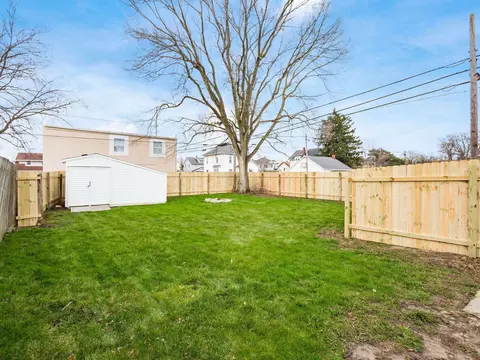 Exterior - 174 Barnhart St, Marion, OH 43302 photo 6 of 11
