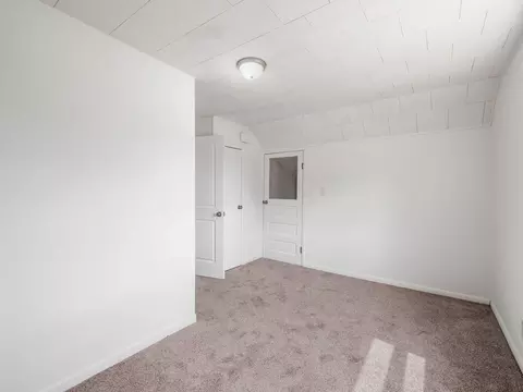Bedroom - 174 Barnhart St, Marion, OH 43302 photo 4 of 7