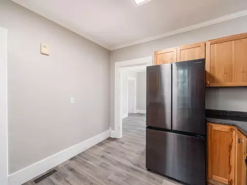 Kitchen - 174 Barnhart St, Marion, OH 43302 photo 3 of 5