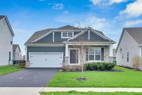 4513 Bluebird Dr, Powell, OH 43065