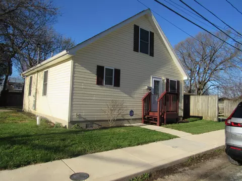 153 E Water St, Circleville, OH 43113