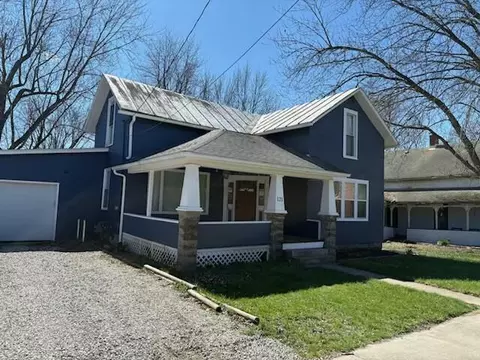 121 W High St, Ashley, OH 43003