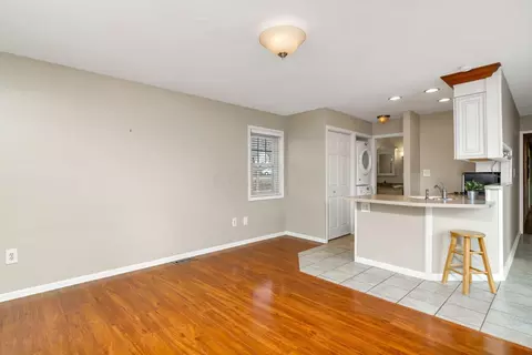 Living - 4053 Apple Valley Dr, Howard, OH 43028 photo 4 of 5