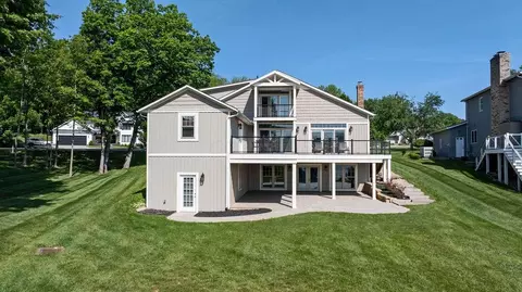 Exterior - 4053 Apple Valley Dr, Howard, OH 43028 photo 2 of 12