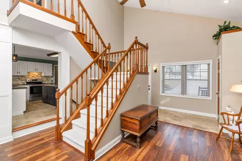 Entry Way - 4053 Apple Valley Dr, Howard, OH 43028 photo 1 of 2