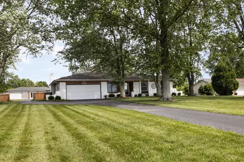 7590 Bevelhymer Rd, New Albany, OH 43054